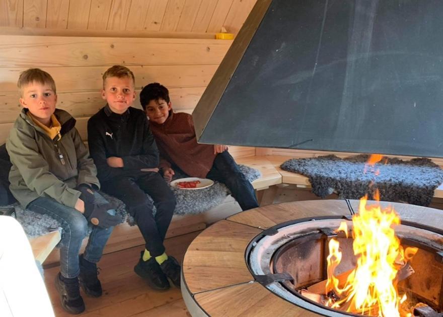 Hostel Kalvs Skolhus Exteriér fotografie