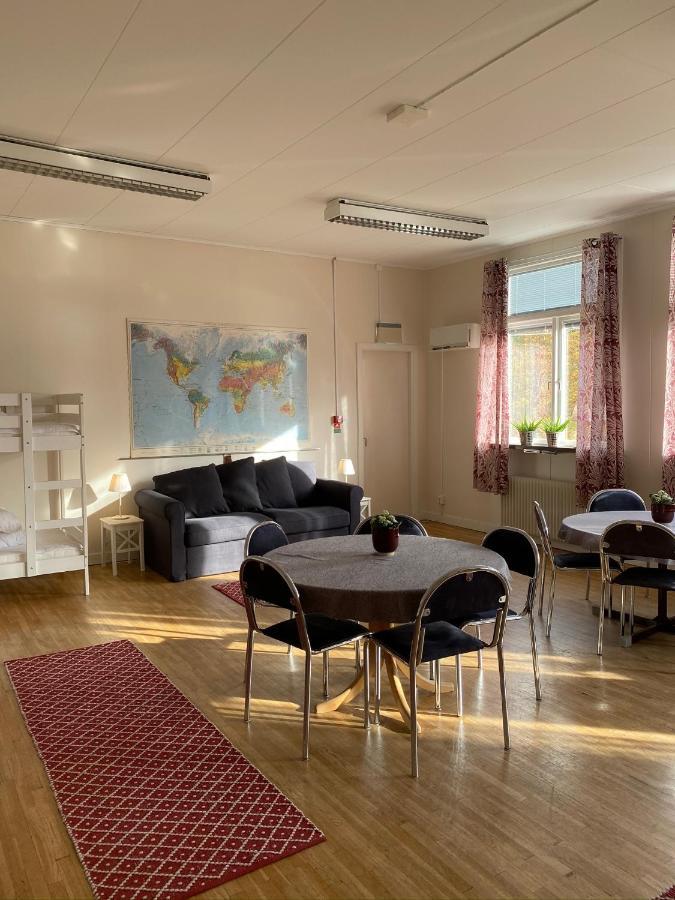Hostel Kalvs Skolhus Exteriér fotografie